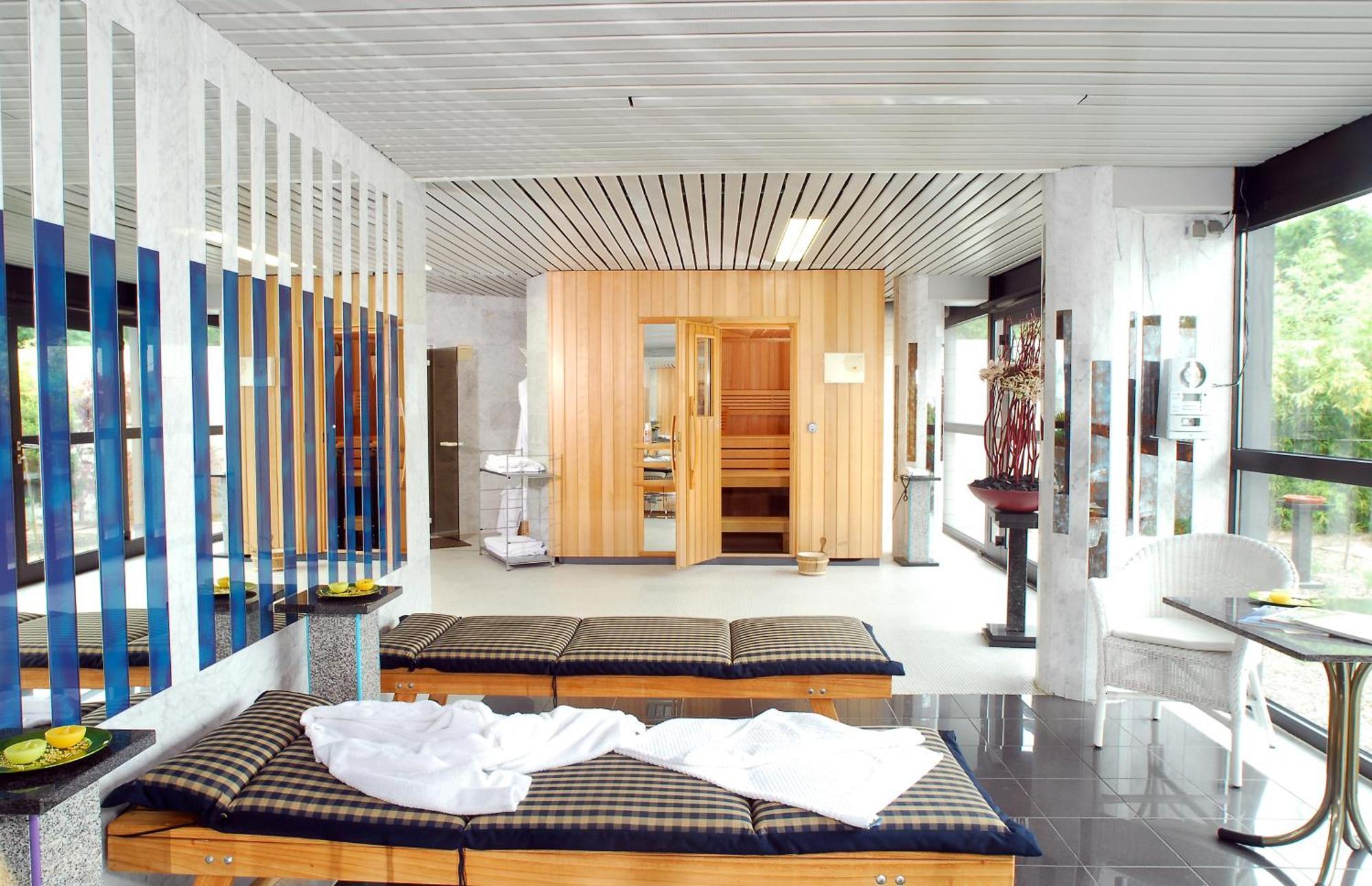 Hotel Scheidberg Wallerfangen ภายนอก รูปภาพ