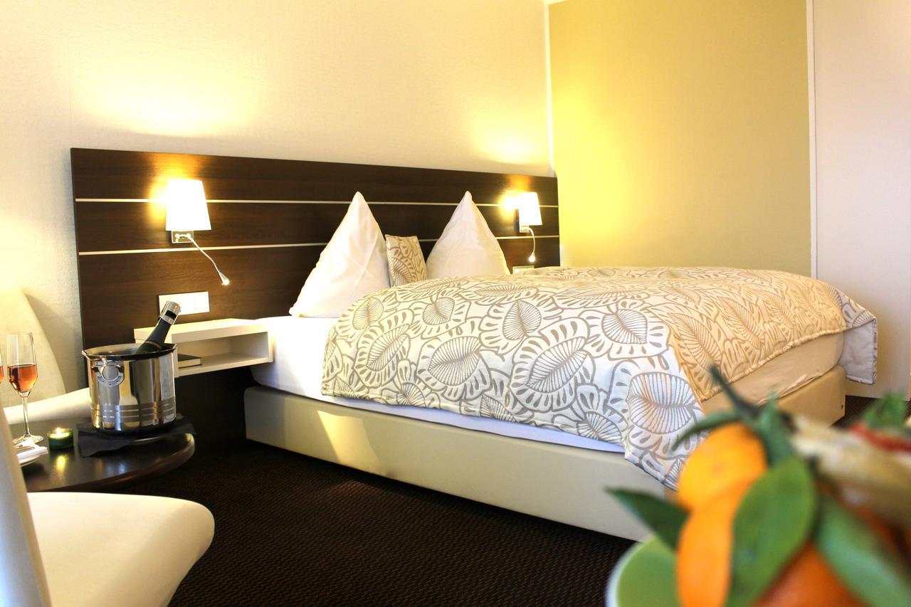 Hotel Scheidberg Wallerfangen ภายนอก รูปภาพ